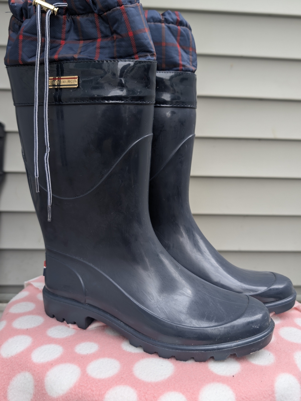 Tommy Hilfiger Navy Rubber Rain Boots with Plaid Quilted Cuff